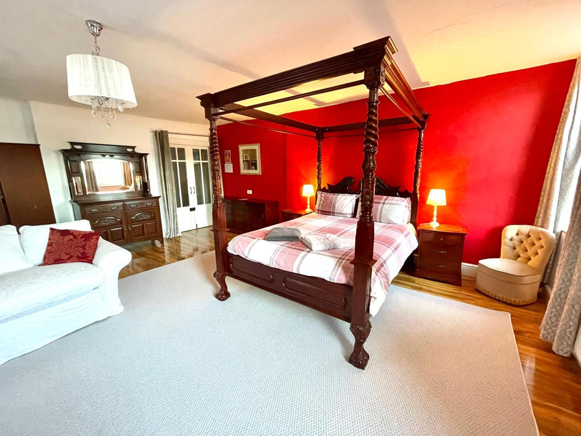 Spacious 3 bedroom garden apartment in Snowdonia National Park Garndolbenmaen Exterior foto